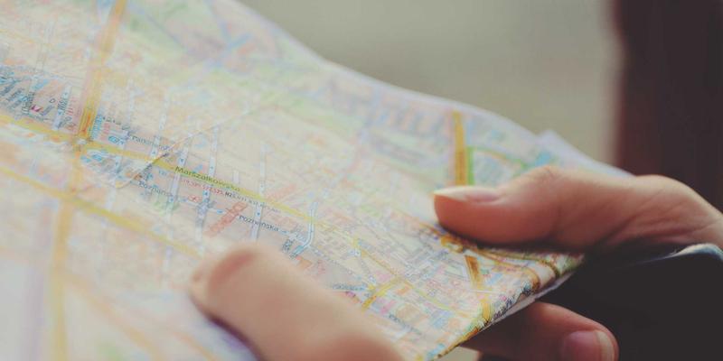 Web 3.0时代的职场社交密码：在LinkedIn等社交平台上构建个人职业叙事的隐形规则与风险