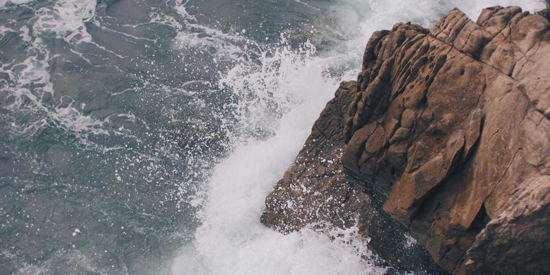 从社交网络到Metaverse：数字过载时代的心理自救与健康边界设定