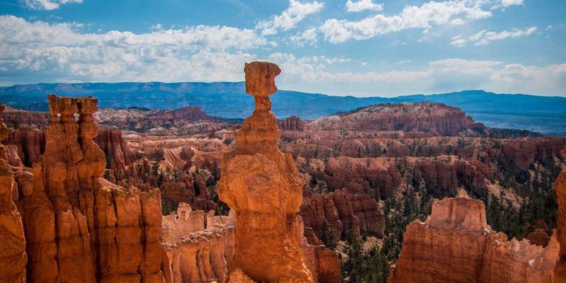 从社交网络到元宇宙：数字连接时代，企业如何通过社交聆听洞察市场与消费者